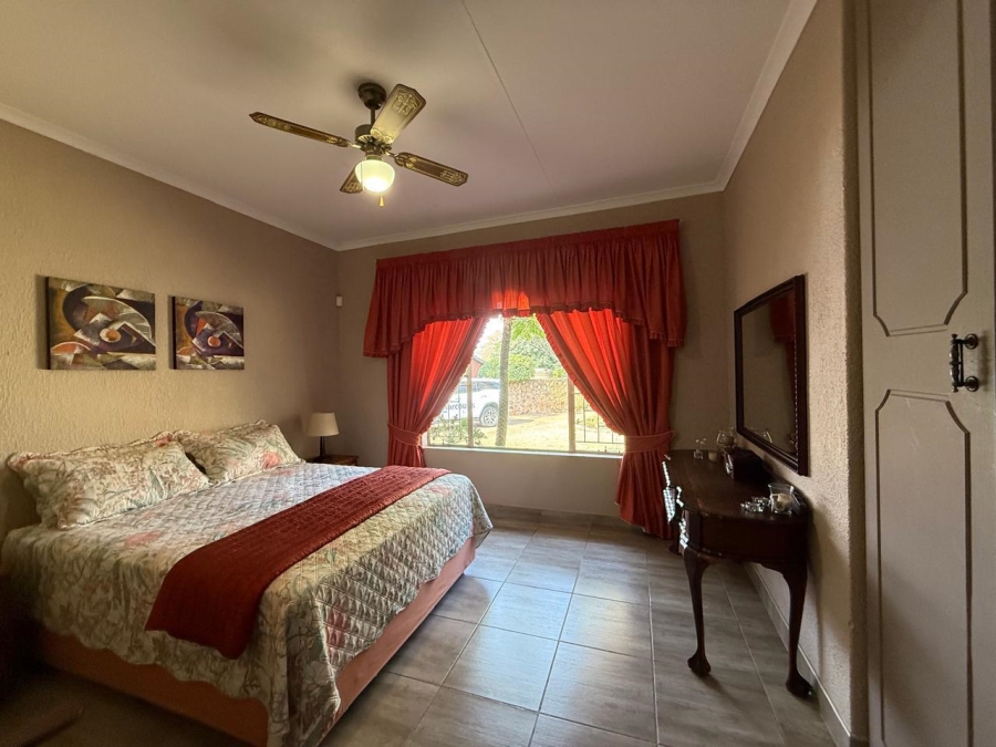 4 Bedroom Property for Sale in Geelhoutpark North West